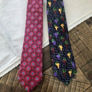 2 ties. 1 is an Ike Behar